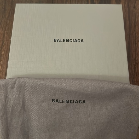 Balenciaga Wallet - Picture 6 of 6